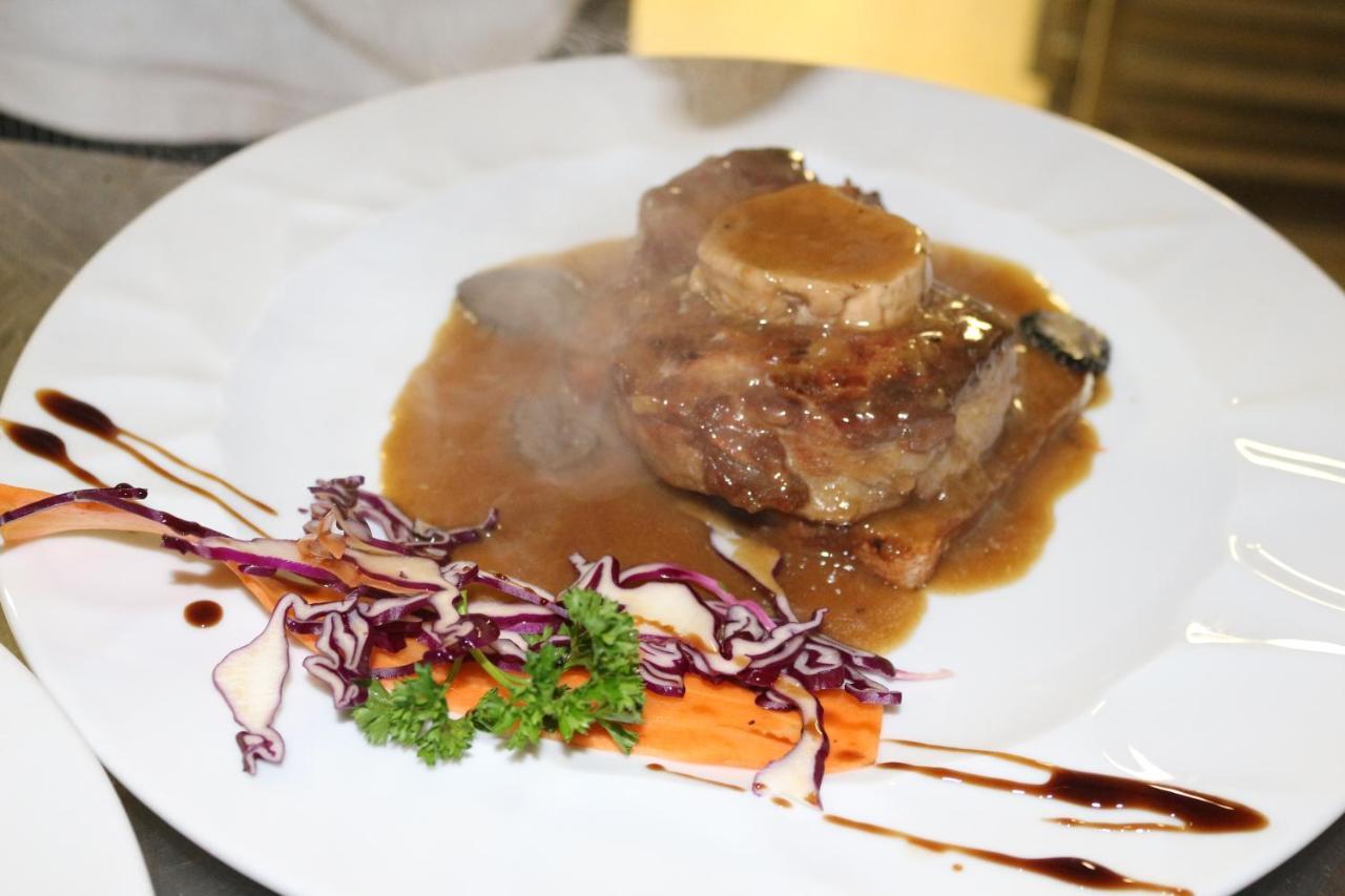 Bastiglia Hotel Le Cardinal מראה חיצוני תמונה
