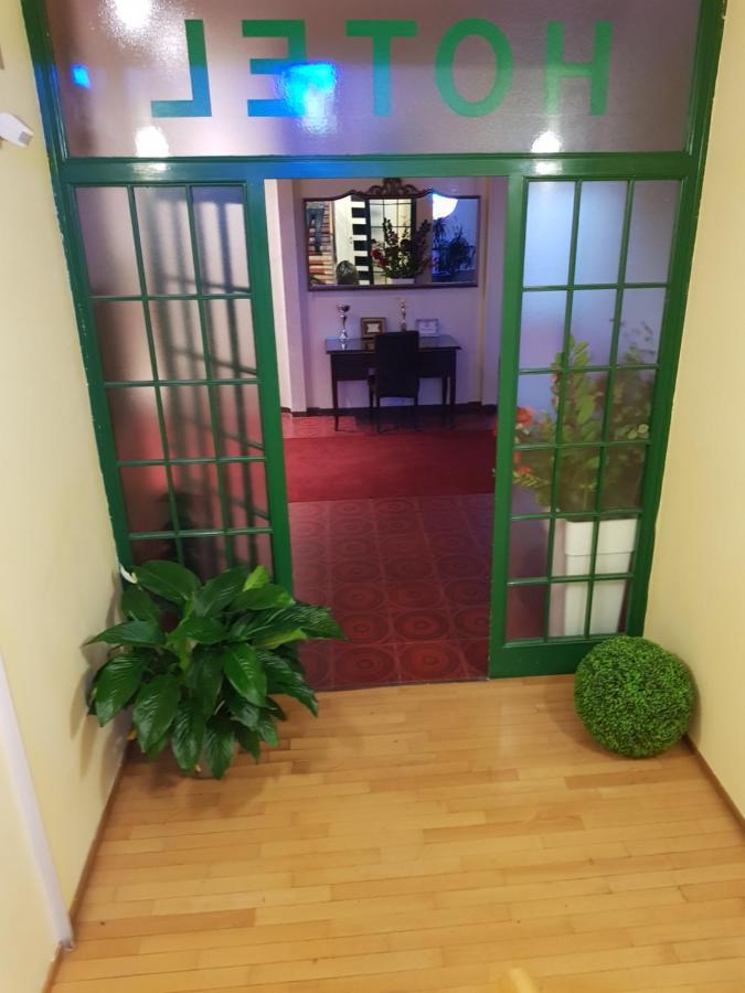 Bastiglia Hotel Le Cardinal מראה חיצוני תמונה