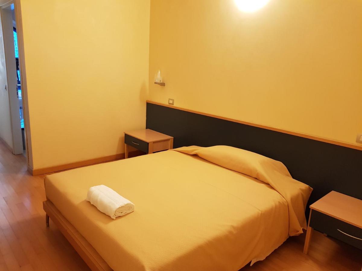 Bastiglia Hotel Le Cardinal מראה חיצוני תמונה