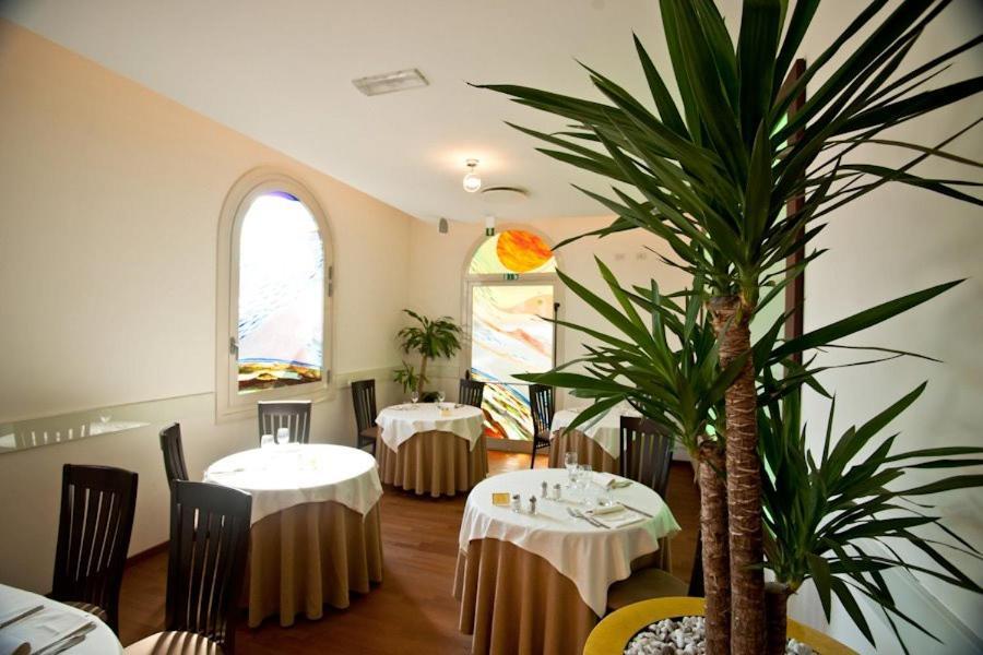 Bastiglia Hotel Le Cardinal מראה חיצוני תמונה