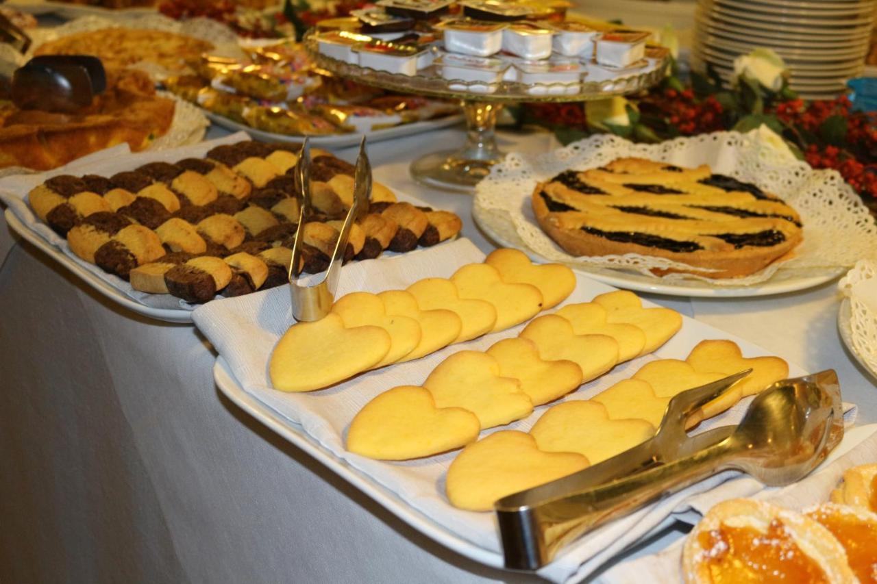 Bastiglia Hotel Le Cardinal מראה חיצוני תמונה