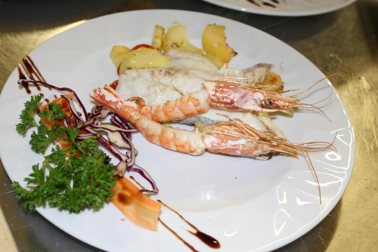 Bastiglia Hotel Le Cardinal מראה חיצוני תמונה