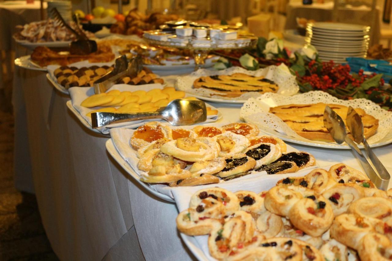 Bastiglia Hotel Le Cardinal מראה חיצוני תמונה
