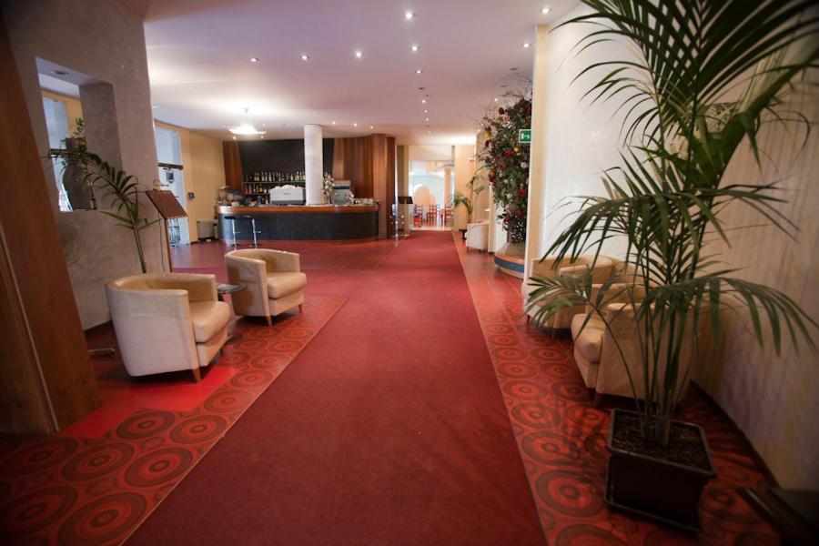 Bastiglia Hotel Le Cardinal מראה חיצוני תמונה